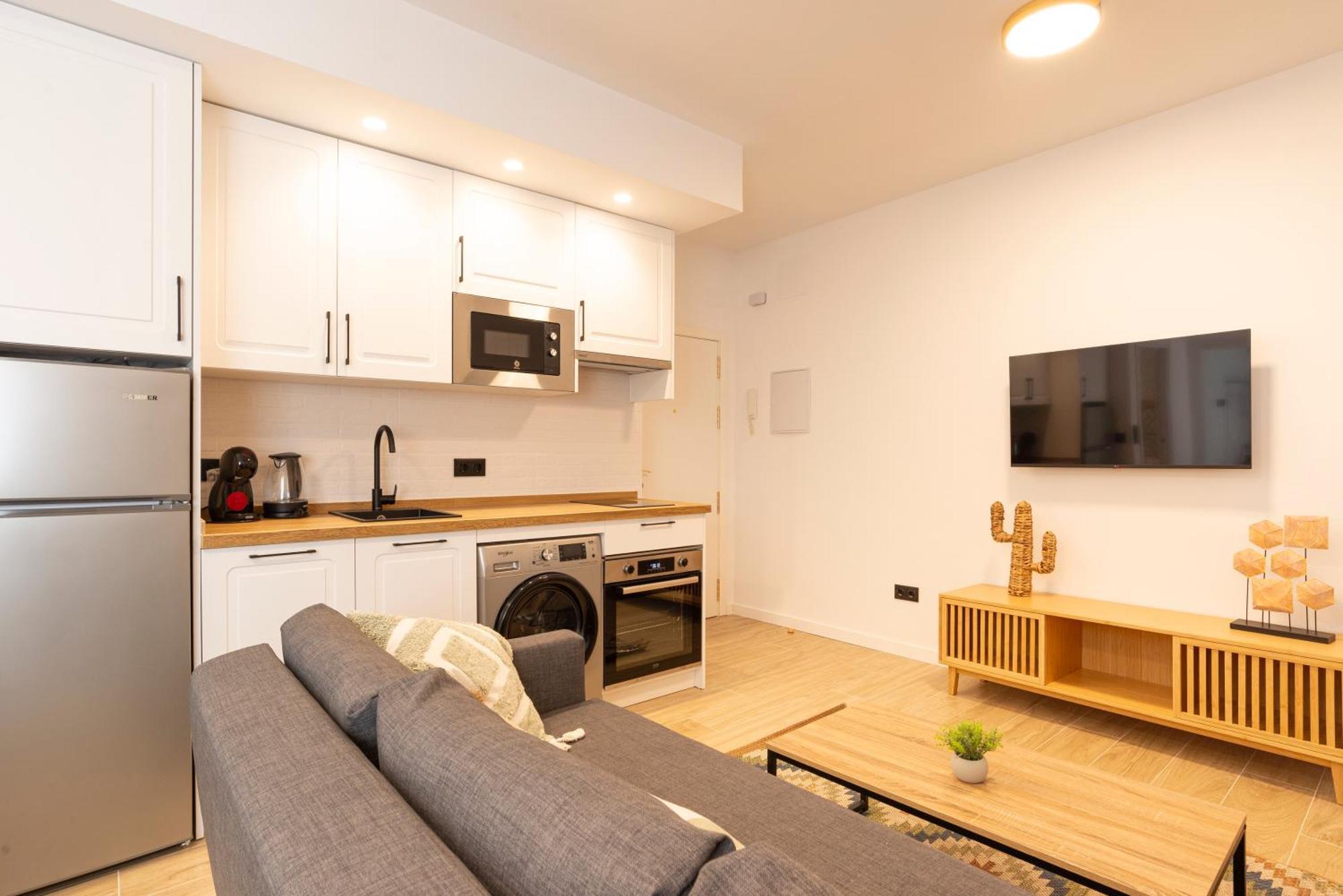II Cozy & Modern Apartment Ayr Малага Екстер'єр фото